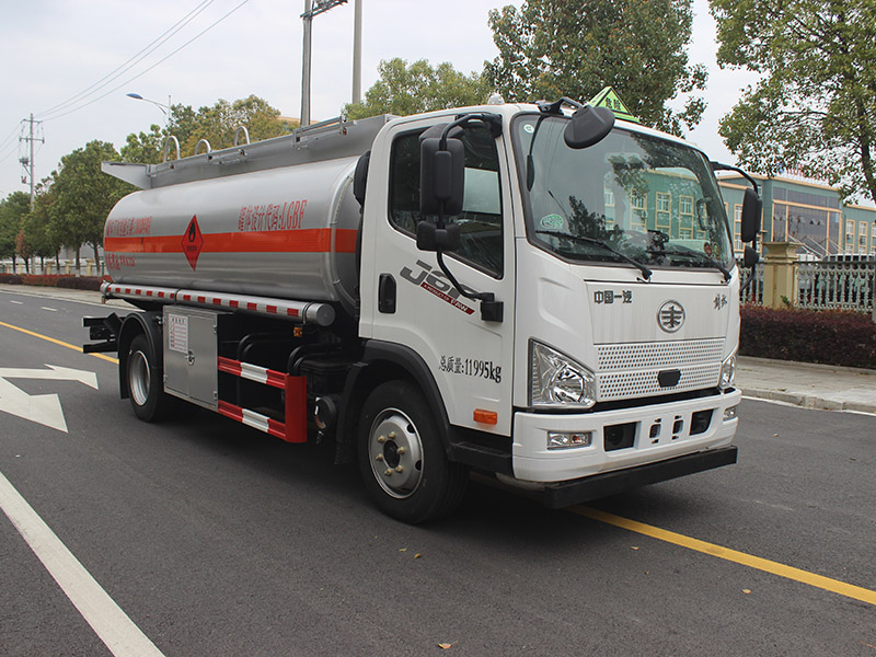 解放J6F9.78立方SCS5123GJYCA6加油車(chē)