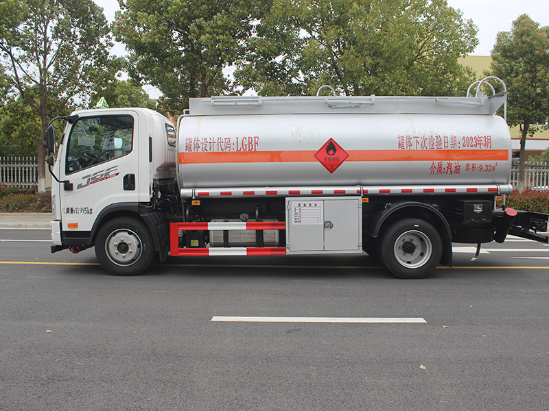 解放J6F9.78立方SCS5123GJYCA6加油車(chē)