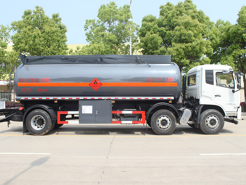 東風(fēng)天錦20立方SCS5262GRYDFH6易燃液體罐式運(yùn)輸車(chē)